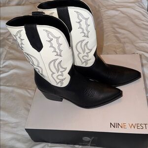 Nine West Black and White Heeled Boots Size 10M New in Box